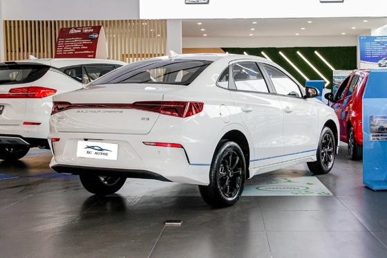 Linkslenken Energie-SUV BYD E2 Luxus-EV Elektrische Parkbremse Chinesischer Elektro-SUV