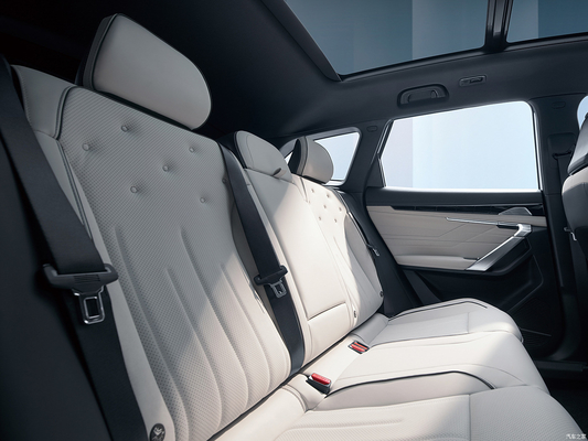 Automatischer Geely 1.5TD Raytheon Motor Hybrid-Elektrofahrzeuge Geely Boyue L EV mit ESC