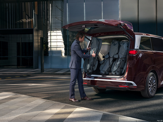 1-25000 Meilen 2023 Elektro BYD Denza Hybrid-Auto Vordere Scheibe + Rückseite dsic EV MPV