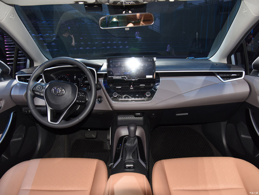 Toyota Corolla Great Compact Suv Benzinfahrzeug L*W*H mm 4635*1780*1435 LED Scheinwerfer