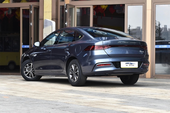 2024 BYD QIN Plus DM-i Honor Edition 55 km Reichweite 4 Räder Fahrzeug Normaler Geschwindigkeitsregler