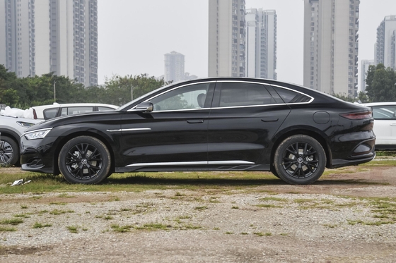 2024 BYD Han DM-i Honor Edition 121km Elite Range Vierradfahrzeug mit 185km/h Max-Geschwindigkeit