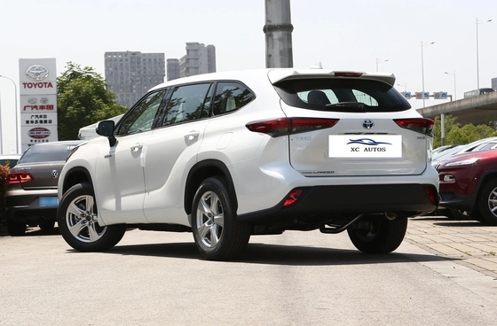 Euro VI 2023 Crown Kluger HEV Zwillingsmotor 2.5L 2WD Elite 7-Sitzer Hybrid Elektrofahrzeug Mittelklasse SUV
