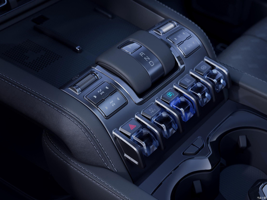 Großer Spaß Luxus BYD Fangchengbao 5 Hybrid Auto EV SUV Geländefahrzeug R18 Reifengröße