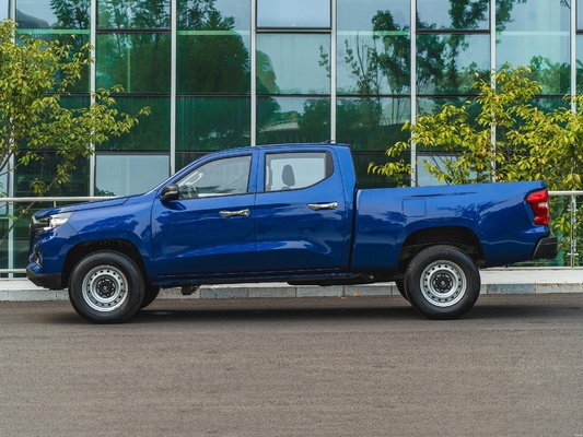 Changan F70 Blue Whale Version 4 Türen 5 Sitze 2 Reihen Benzin 92 Mittelklasse Pickup Kraftstoff