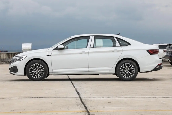 3780x1715x1540 Karosseriestruktur 2024 Volkswagen Sagitar Benzinfahrzeug 4-Türer 5-Sitzer Limousine