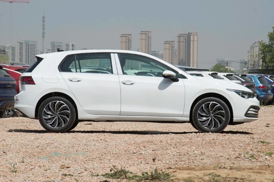 Volkswagen Golf Compact Limousine Benzinfahrzeug Benzinfahrzeug mit Karosseriestruktur