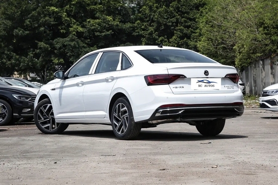 Volkswagen Sagitar Benzinwagen mit konventionellem Kraftstoff 4-Türer 5-Sitzer Karosserie Struktur