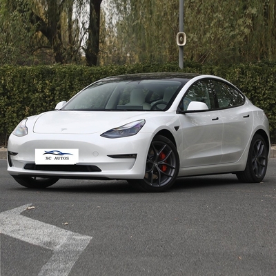 Erwachsene Tesla Model 3 -Elektroautos mit Maximaldrehmoment 200-300Nm und elektrischer Parkbremse