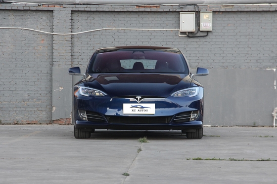 Tesla Modell S und Modell Y 2024 Elektroauto mit elektrischer Sitzanpassung