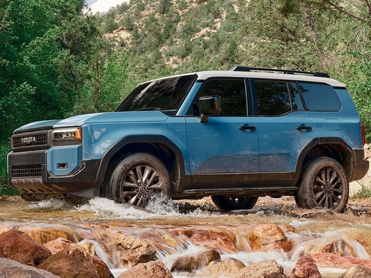 2024 Toyota Prado SUV Autos Zubehör und Benzinmotor mit Automatikgetriebe