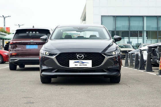 Automatisches Benzinfahrzeug Mazda 3 Axela Kompaktlimousine mit elektrischem Ko-Piloten-Sitzanpassung