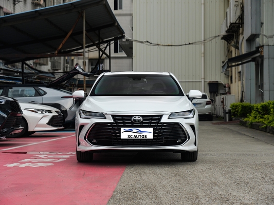 Toyota Avalon Luxusauto mit 6 Airbags und geringer Kilometerleistung 1-25000 Meilen in Top-Zustand