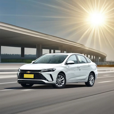 2024 Chevrolet Monza 1.5L Kompaktwagen mit manueller Sitzanpassung und Karosserie-Kit