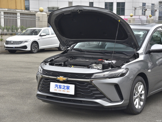 Chevrolet Monza Benzin Manuelle Stoßfänger 4 Sitzplätze 6-Gang-Nass-Doppelkupplungsgetriebe für Erwachsene