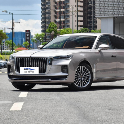 Fahrzeuge Hongqi H9 690 km Langstreckenfahrt Viersitzer Elektro-SUV-Auto mit Touchscreen