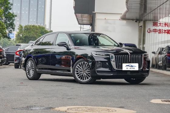 Fahrzeuge Hongqi H9 690 km Langstreckenfahrt Viersitzer Elektro-SUV-Auto mit Touchscreen