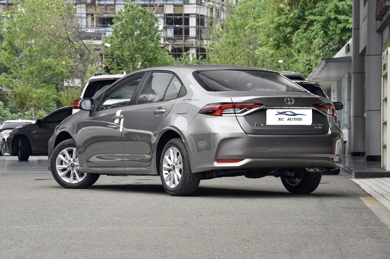 Verkaufen Sie 2020 Toyota Hilux Corolla Benzin-Energie-Auto mit maximalem Drehmoment Nm 200-300Nm