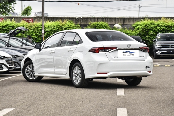 Verkaufen Sie 2020 Toyota Hilux Corolla Benzin-Energie-Auto mit maximalem Drehmoment Nm 200-300Nm