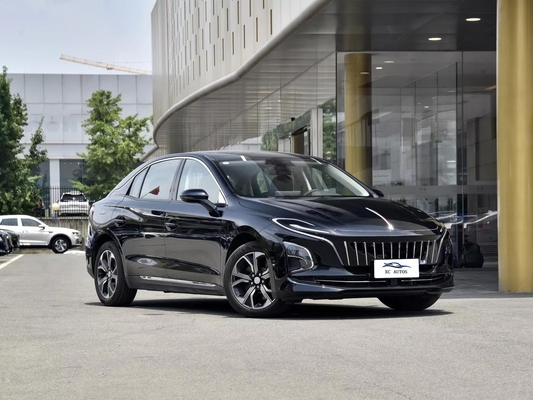 2023 Hongqi E-QM5 Pure Electric 5-Sitzer Schwarzer Farb 4-Türer 5-Sitzer für den russischen Markt