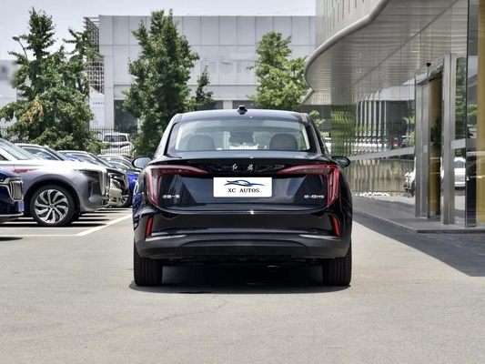2023 Hongqi E-QM5 Pure Electric 5-Sitzer Schwarzer Farb 4-Türer 5-Sitzer für den russischen Markt