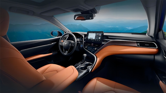 2024 Toyota Camry Touchscreen Benzinfahrzeug für Erwachsene in Dubai