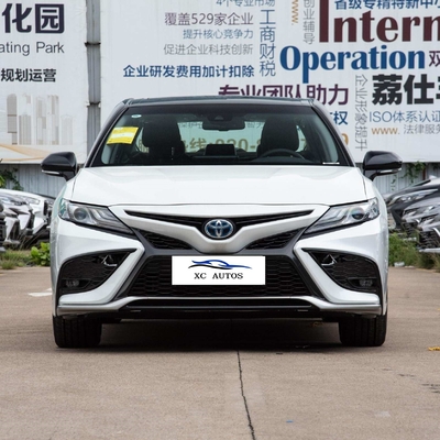 2024 Toyota Camry Touchscreen Benzinfahrzeug für Erwachsene in Dubai
