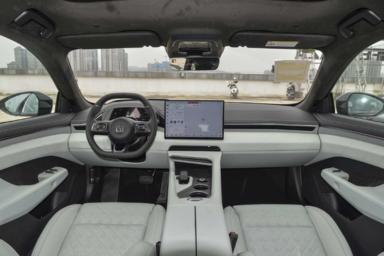 CTLC 675-750km Rein elektrische Limousine EV Zeekr 001 2024 Schnellladung Hochgeschwindigkeit 5 Sitzplätze