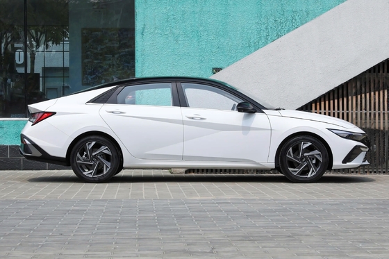 Buick E5 2023 Gebraucht Hyunda Elantra Limousine Benzinfahrzeug nach Kundenanforderungen