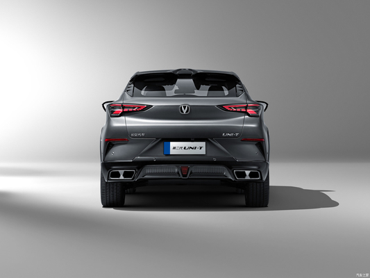 Changan Unit-t 1,5 t Benzin-Crossover L*W*H mm 4535*1870*1565 Höchstleistung 150-200 PS