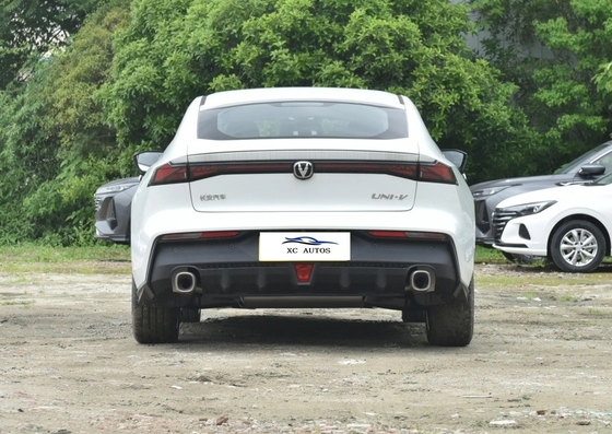 CHANGAN UNI-V Ver. Kompaktes Fahrzeug 1.5T 188 PS L4 5-Türer 5-Sitzer Hatchback 7-Gang-Doppelkupplung DCT