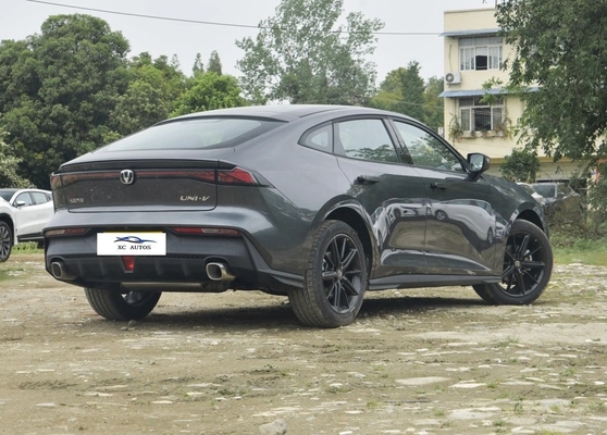 CHANGAN UNI-V Ver. Kompaktes Fahrzeug 1.5T 188 PS L4 5-Türer 5-Sitzer Hatchback 7-Gang-Doppelkupplung DCT