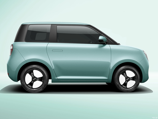 Changan Lumin Hatchback Elektroauto EV Limousine mit Front 4 Rear 4 Radar zu einem guten Preis