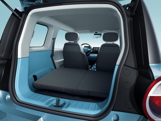 Changan Lumin Hatchback Elektroauto EV Limousine mit Front 4 Rear 4 Radar zu einem guten Preis