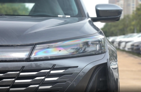 Chongqing CHANGAN CS75 PLUS Benziner Kompakter SUV 2023 3. Generation Automatik Deluxe Version 1.5T 188 PS L4 LED Scheinwerfer