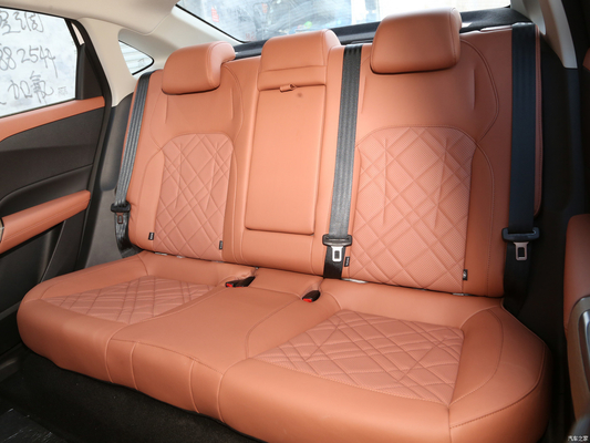 Changan Qiyuan A05 EV Limousine Hybrid-Auto Großartiger Wert und 5-Türer 5-Sitzer Karosserie Struktur