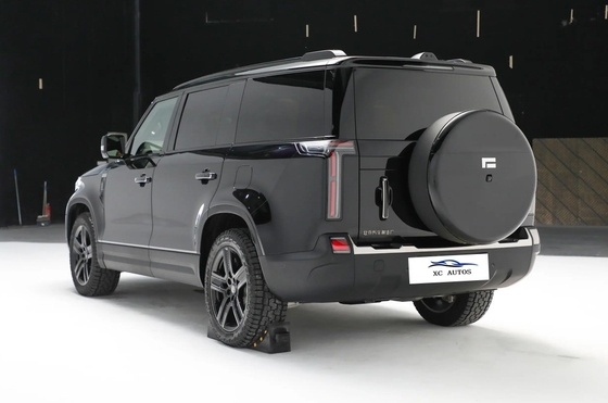Mittelgroßer SUV mit Doppelmotor 4WD Elektrofahrzeug 4 Zylinder und Single Speed Getriebe