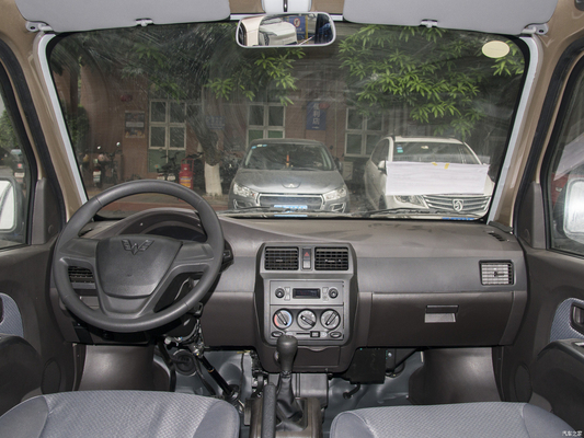 Wuling Rongguang Benzin-Benzin-Van mit ABS und manueller Anpassung des Sitzes des Copiloten
