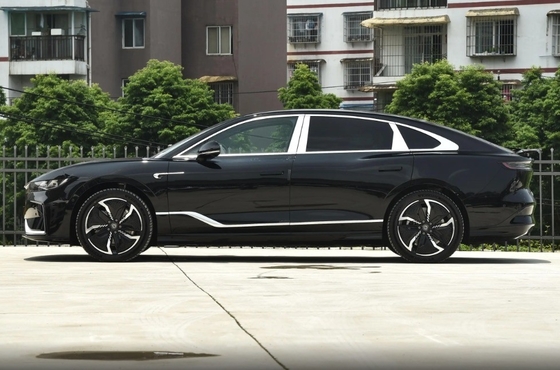 Touchscreen und Front 4 Rear 2 Radar Voyah Zhuiguang Elektroauto 2023ver. 580 km Standard Range Mittelklasse SUV