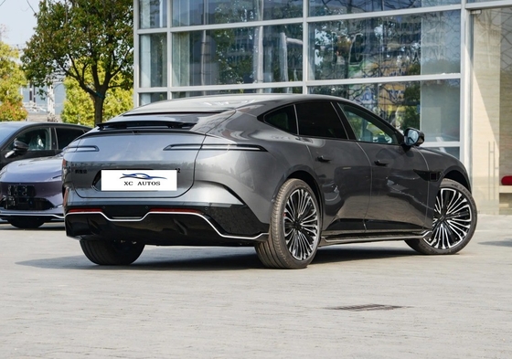 4-Türer 5-Sitzer Karosseriestruktur Avatr 12 EV 2024 650 Triple Laser 4WD Performance Edition