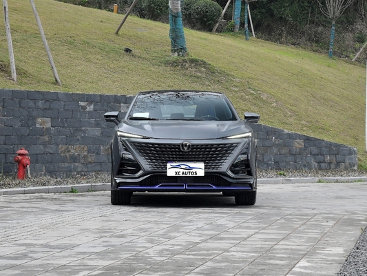Changan Uni-T 1.5T 2.0T 188HP 138KW 300NM Gas/Benzin Kompakt SUV mit Panorama-Sonnendach