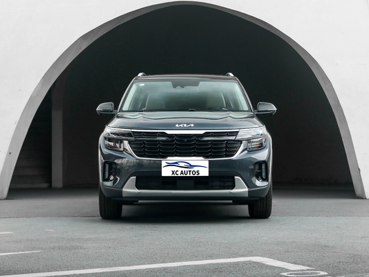 2023 Kia Seltos Benzin Gebrauchtwagen Autos mit Sonnendach und Euro VI Emissionsstandard