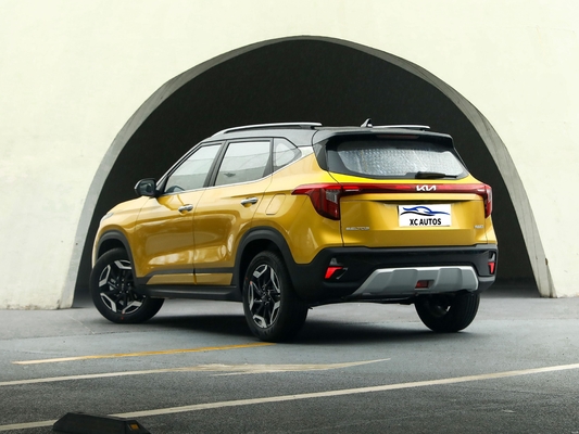 Kia Seltos 2023 SUV mit 7-Gang-Doppelkupplungsgetriebe und Torsionsstrahl-Hinterfederung
