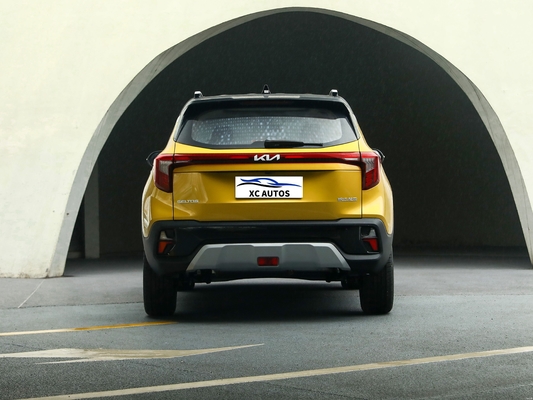 Kia Seltos 2023 SUV mit 7-Gang-Doppelkupplungsgetriebe und Torsionsstrahl-Hinterfederung