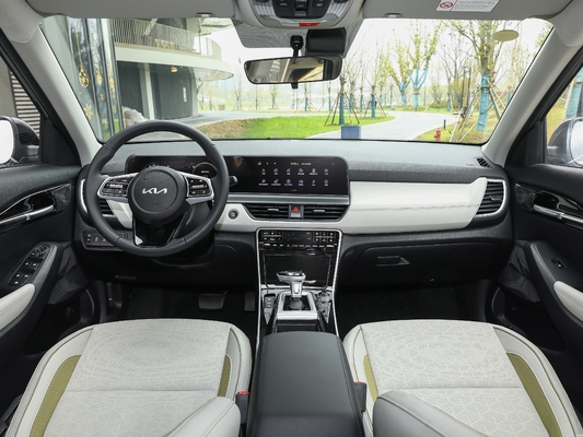 Kia Seltos 2023 SUV mit 7-Gang-Doppelkupplungsgetriebe und Torsionsstrahl-Hinterfederung