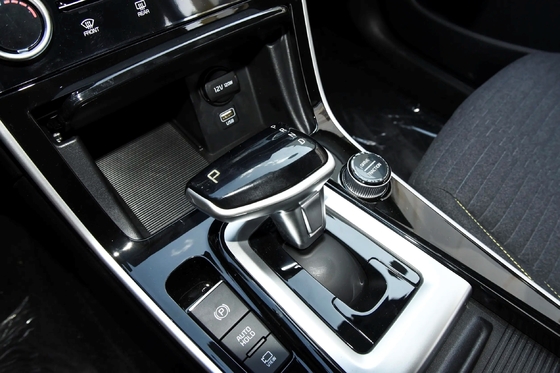 Ledersitze Kia Seltos SUV 1.5L 115 PS Kraftstofffahrzeuge Automatikgetriebe für Sportage Seltos