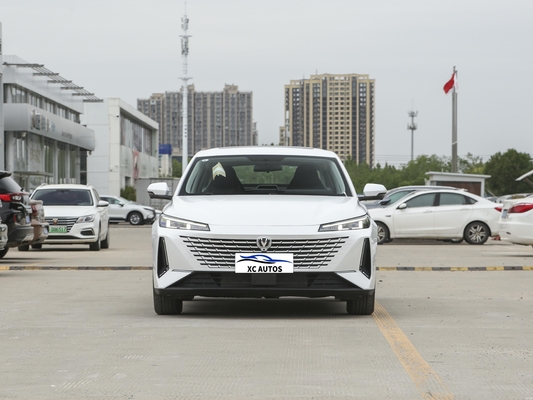 2023 Changan Yida Gdi Dct Flaggschiff Modell 5-Sitzer Limousine mit 1.5T Motor und LED-Kamera