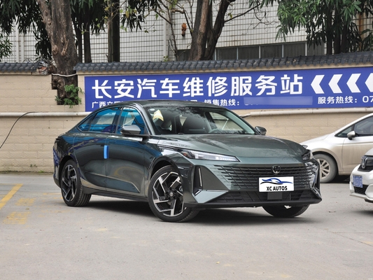 Changan Yida Sportwagen 2023 AWD Benzin Gebrauchtwagen mit Multifunktionslenkrad