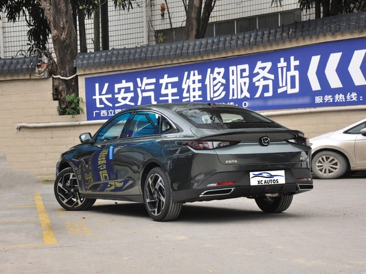 Changan Yida Sportwagen 2023 AWD Benzin Gebrauchtwagen mit Multifunktionslenkrad