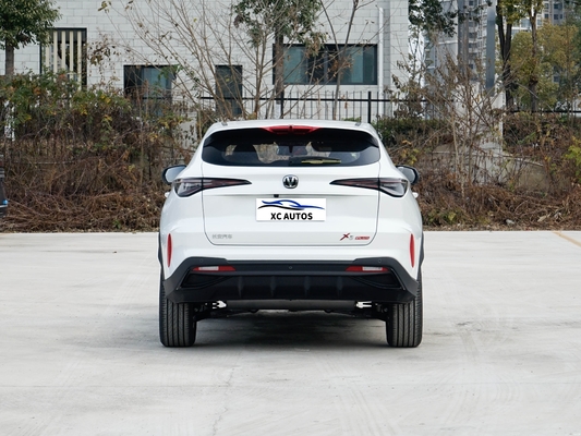 Linkslenken Changan X5 PLUS Mobilitäts-Scooter 5 Türen 5 Sitzplätze SUV in Integralkarosserie